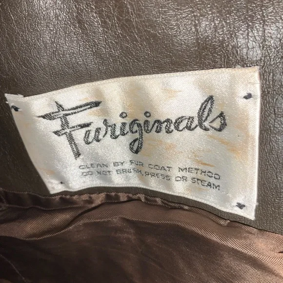 Vintage Coat - Picture 2 of 3